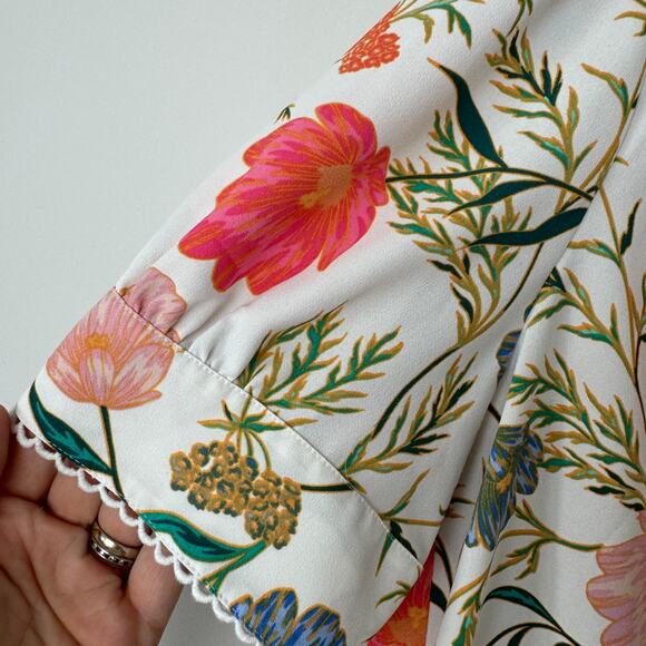 Kate Spade Picnic Perfect Blossom Floral Tie Neck Women's Blouse Top Size Small - Picture 4 of 11